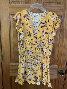 Umgee Yellow Floral Ruffle Jumper
Reposh from Kari’s Closet